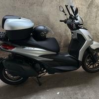 Piaggio Beverly 400 S hpe come nuovo + accessori