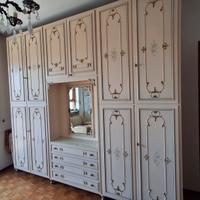 armadio stile  veneziano