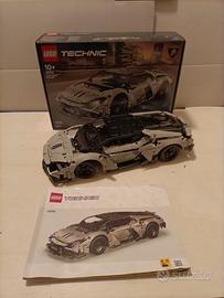 lego Technic Lamborghini revuelto  42214