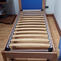 Struttura letto singolo con comodino e mensole