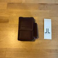 Porta sigarette in cuoio. Lancetti.