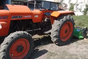 Trattore 315  doppia trazione 4 cilindri