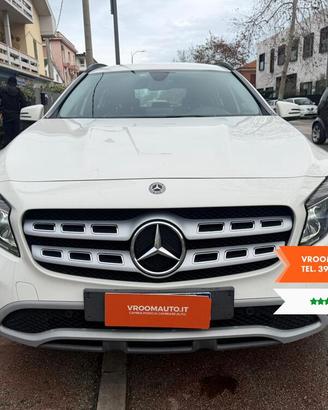 MERCEDES (X156) GLA 180 d Automatic Business