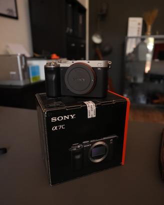 Sony A7C Full Frame + Scatola + Scontrino