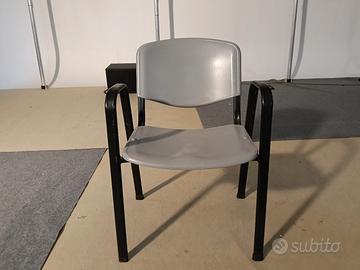 Poltroncine impilabili