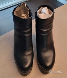 Scarponcino Stivaletto GUESS In Pelle Nero N.41