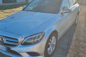 Mercedes c220 4 matic 194c