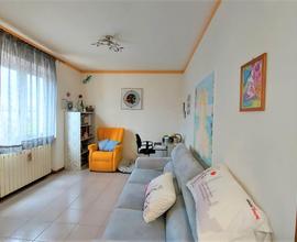 APPARTAMENTO CON SOFFITTA zona S.M.APPARENTE