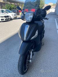 Beverly 300 Police