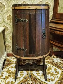 Mobiletto porta liquore 