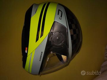 casco Schuberth C4 pro Carbon.