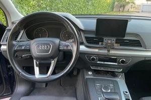 PRIVATO VENDE AUDI Q5 BUSINESS
