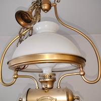 Lampadario vecchia America a lanterna vintage.