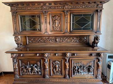 Credenza Monumentale in legno massello rinasciment