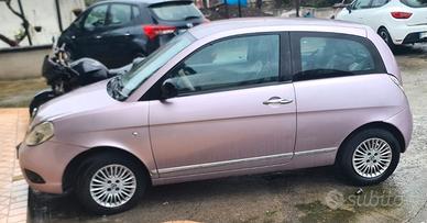 lancia ypsilon 
