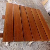 Piastrelle piscina in legno