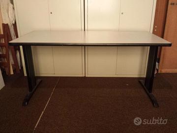 Tavolo da lavoro, 160x80x76(LxHxP)cm.
