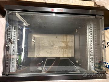 Armadio Rack 19" a Muro 6 Unità