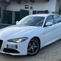 Alfa Romeo GIULIA 2.2d 150 CV SUPER KMCERT GARANZ