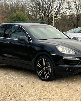Porsche Cayenne 3.0 Diesel FULL OPTIONAL PERMUTE R