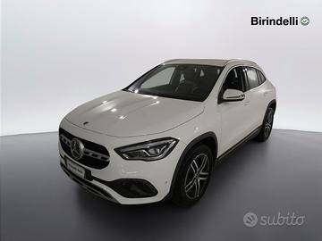 MERCEDES-BENZ GLA (H247) - GLA 200 d Auto