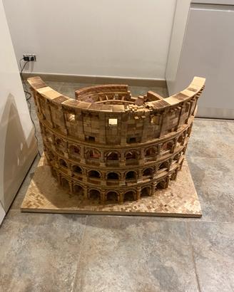 Modello Artigianale Colosseo Fatto a Mano