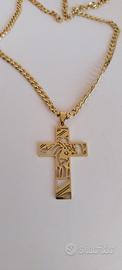 Collana dorata con croce cattolica nuova