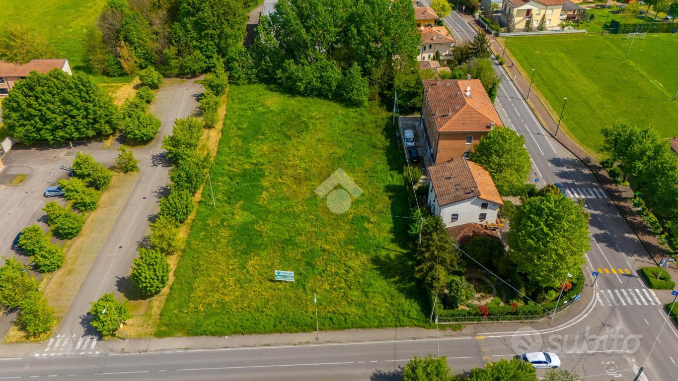 TER. RESIDENZIALE A REGGIO NELL'EMILIA - Vista 3