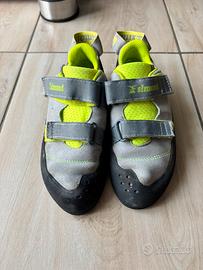 Scarpa da arrampicata