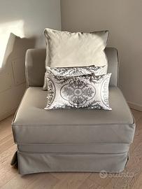 Poltrona in ecopelle grigio perla due posti