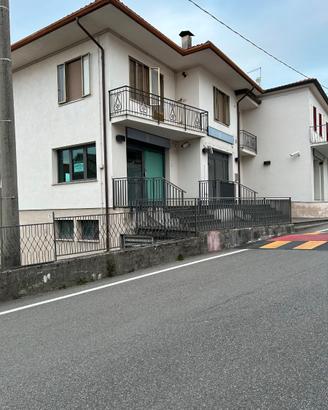 Locale zona centro Borso del Grappa 180mq