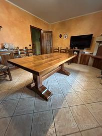 Tavola in noce massiccio