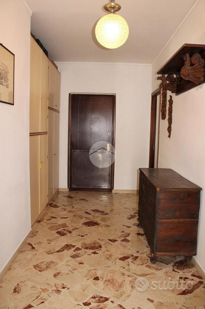 Appartamento – Palermo, Villaggio Santa Rosalia, IV Circoscrizione - Vista 3