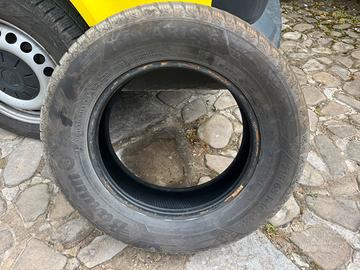 Pneumatico 215/65 R16