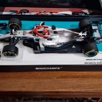 minichamps 1:18 mercedes amg F1 lewis hamilton 