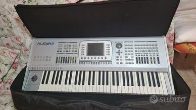 ketron Audya5 61 tasti,con custodia
