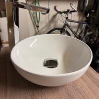 Lavndino da appoggio per bagno