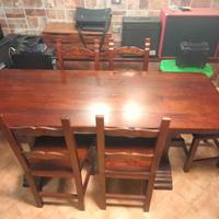 Arredamento in legno massello