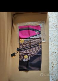 Foulard fendi
