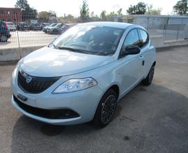 Lancia Ypsilon 1.0 FireFly 5 porte S&S Hybrid Oro