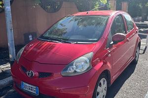 TOYOTA AYGO 2007 - 117.000 KM - GOMME NUOVE