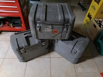 Tris valige originali KTM 990 Adventure 