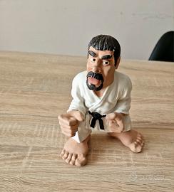 Statuina vintage in resina design anni '90