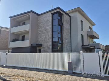 Villetta a schiera di 146 m² con 4 locali e box au