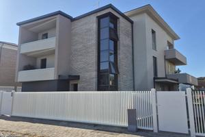 Villetta a schiera di 146 m² con 4 locali e box au