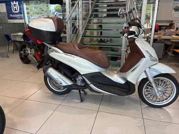 Piaggio Beverly 300 i.e.