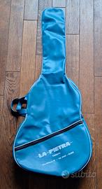 Custodia in pelle, accordatore, corso chitarra