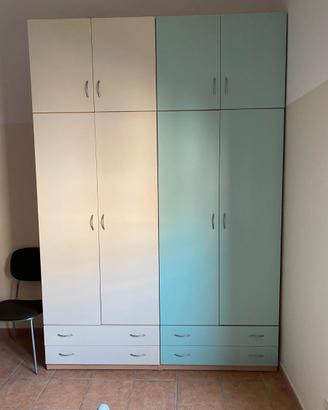 Armadio letto e comodino