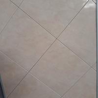 Pavimento gres porcellanato beige