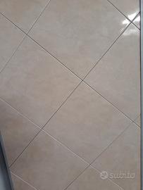Pavimento gres porcellanato beige